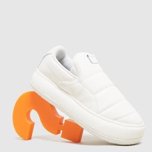 Puma Womens Mayu slip on in white, sz 8